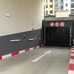 Brand New Modern - Workspace Balcony & Parking Apartmán