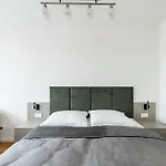 Brand New Modern - Workspace Balcony & Parking *