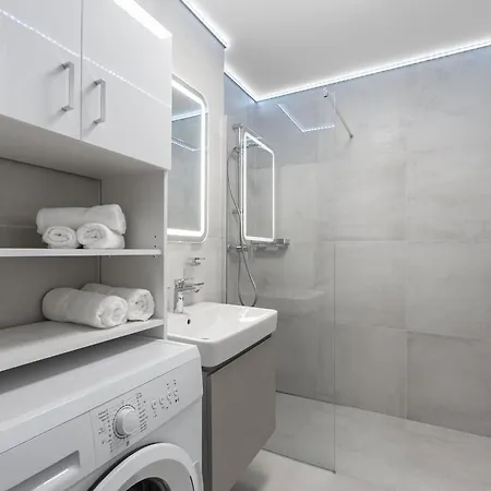 Brand New Modern - Workspace Balcony & Parking * Bratislava
