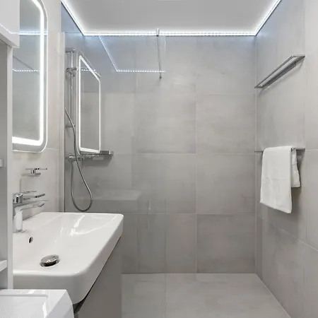 Brand New Modern - Workspace Balcony & Parking דירה ברטיסלאבה