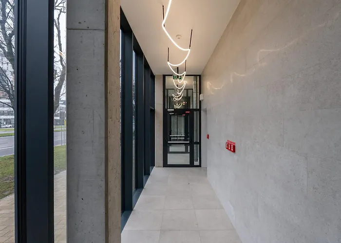 Brand New Modern - Workspace Balcony & Parking *