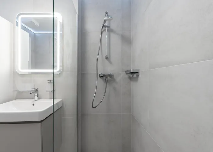 דירה Brand New Modern - Workspace Balcony & Parking ברטיסלאבה