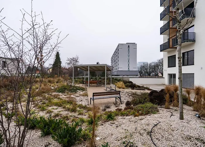 Brand New Modern - Workspace Balcony & Parking ברטיסלאבה