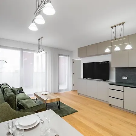 Brand New Modern - Workspace Balcony & Parking *