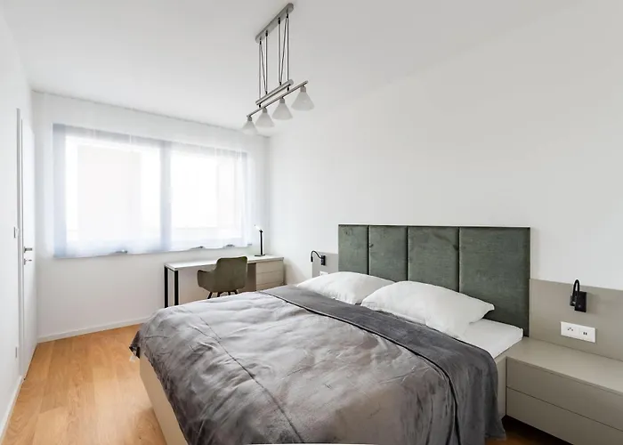 Brand New Modern - Workspace Balcony & Parking Lejlighed *