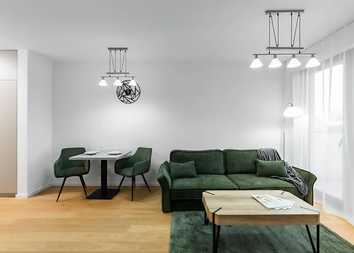 Brand New Modern - Workspace Balcony & Parking Apartament