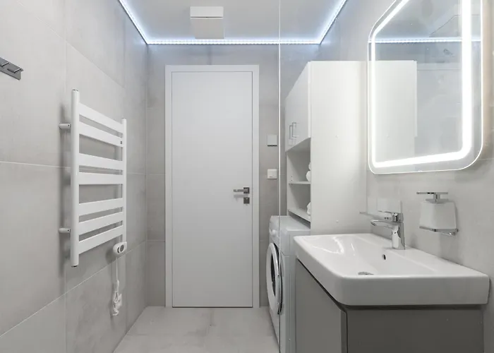 Brand New Modern - Workspace Balcony & Parking Lejlighed